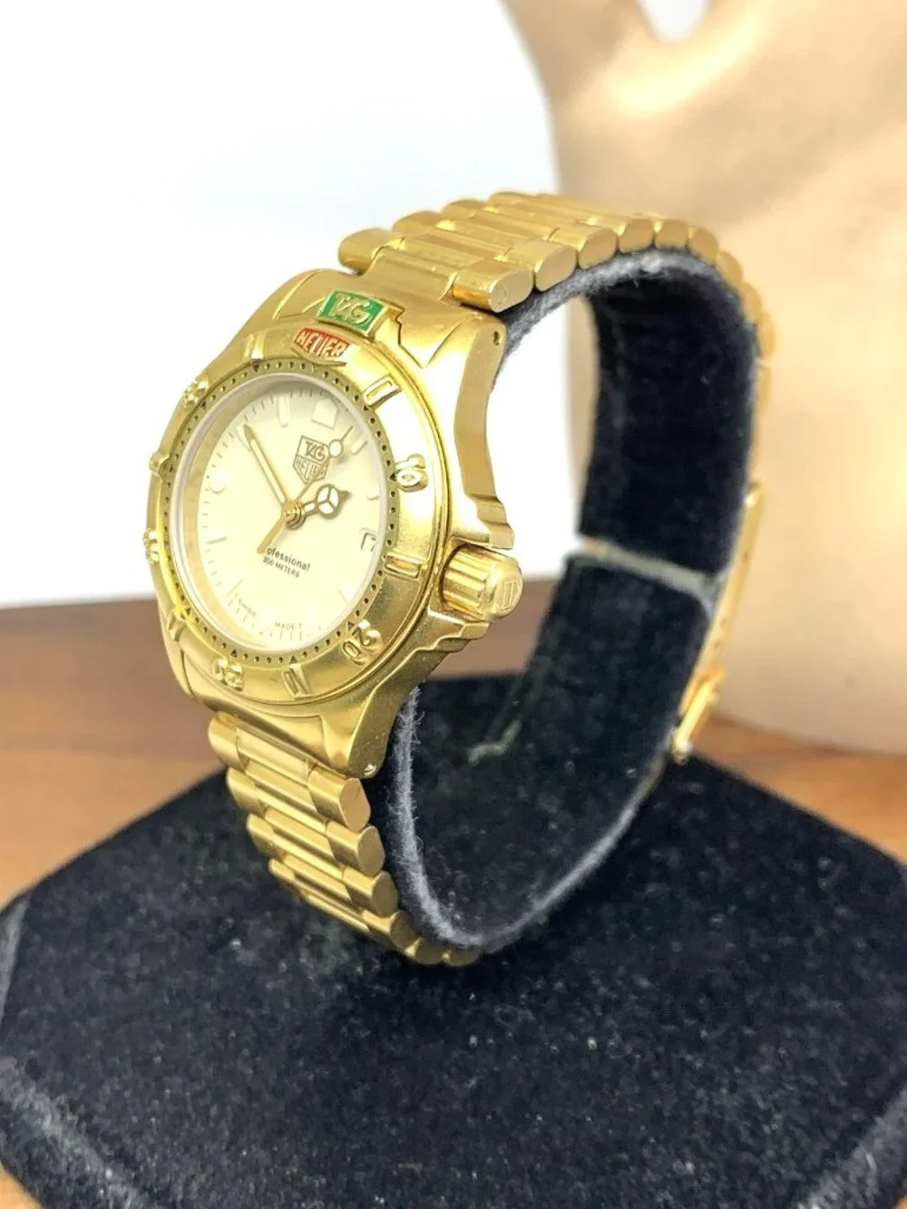 Tag Heuer Women's Watch 994.708A Swiss Quartz Gold Tone Stainless Steel 28mm